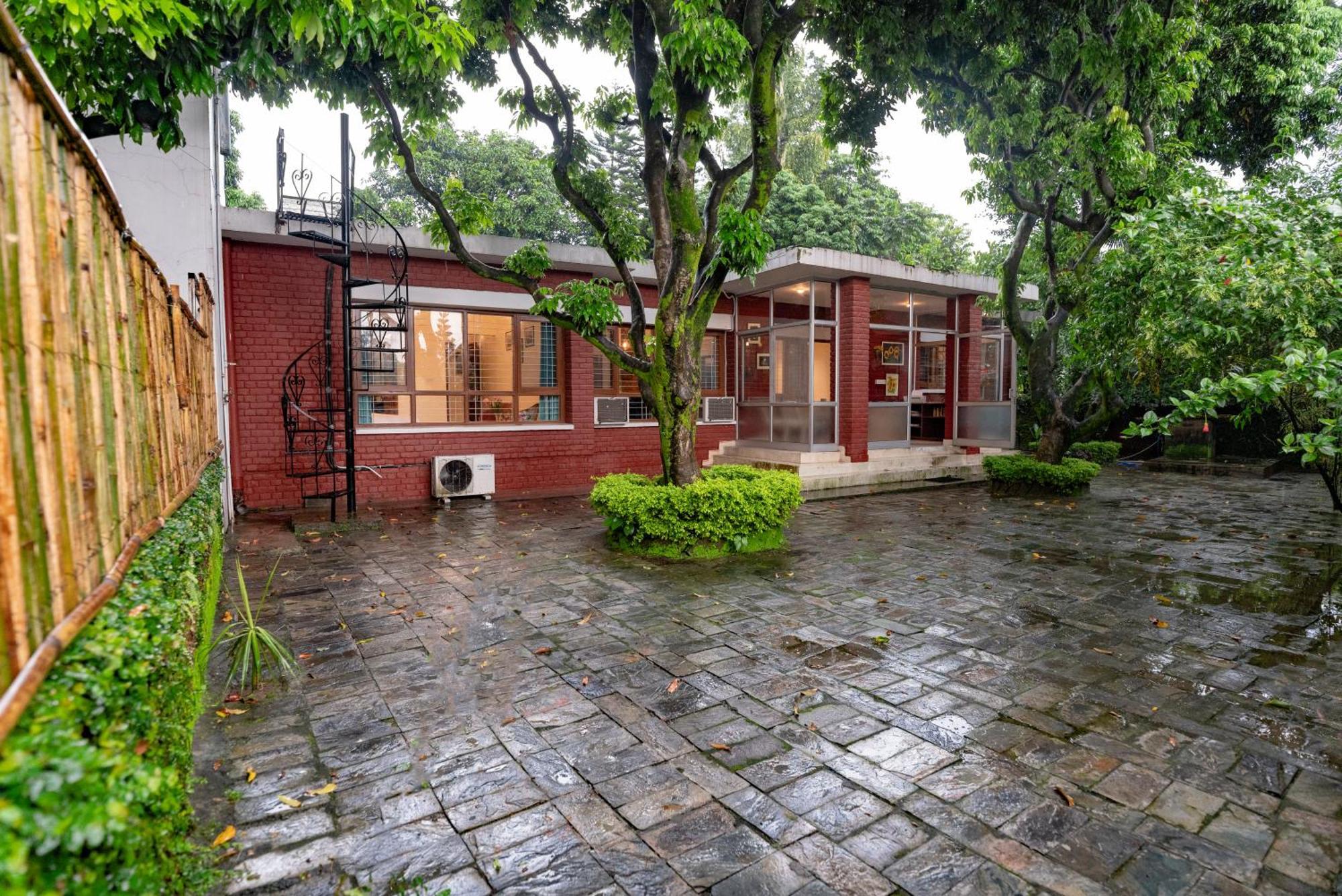 Saffronstays Doon Garden Villa - Near Doon School And Mall Road Dehradun Eksteriør billede