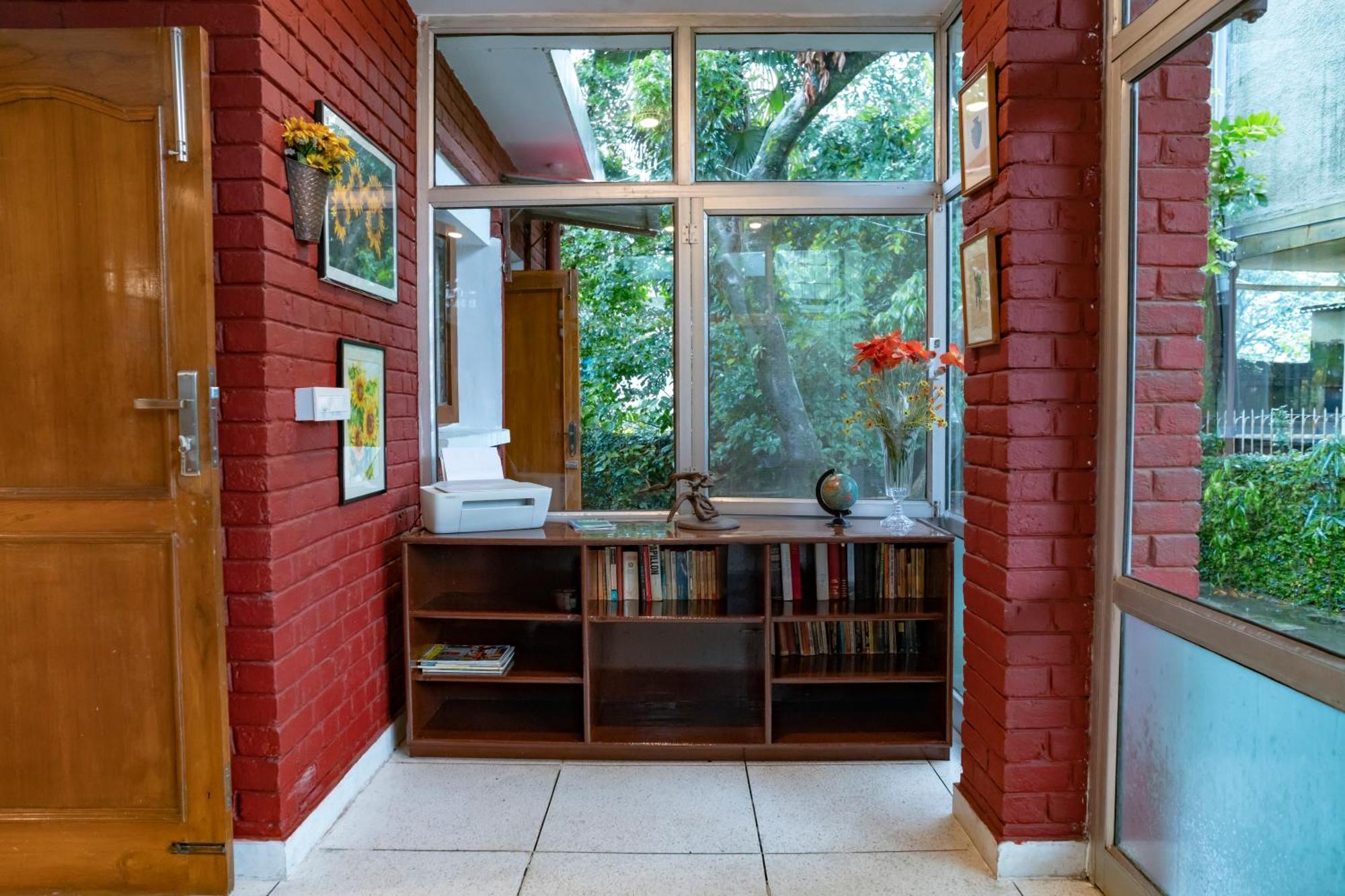 Saffronstays Doon Garden Villa - Near Doon School And Mall Road Dehradun Eksteriør billede