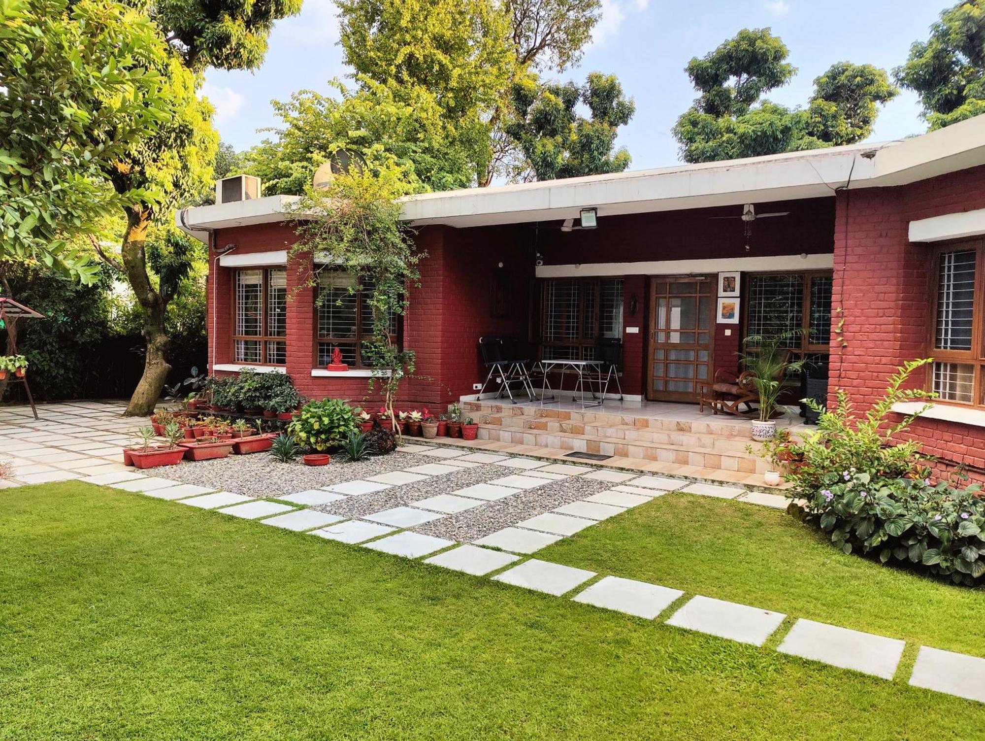 Saffronstays Doon Garden Villa - Near Doon School And Mall Road Dehradun Eksteriør billede