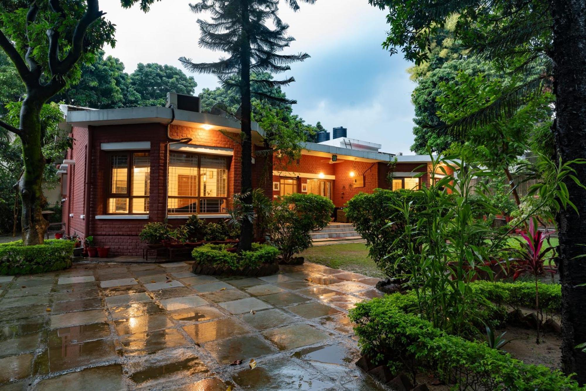 Saffronstays Doon Garden Villa - Near Doon School And Mall Road Dehradun Eksteriør billede